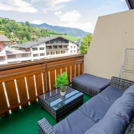 Penthouse Eightyone By All In One Apartments Kaprun Exterior photo