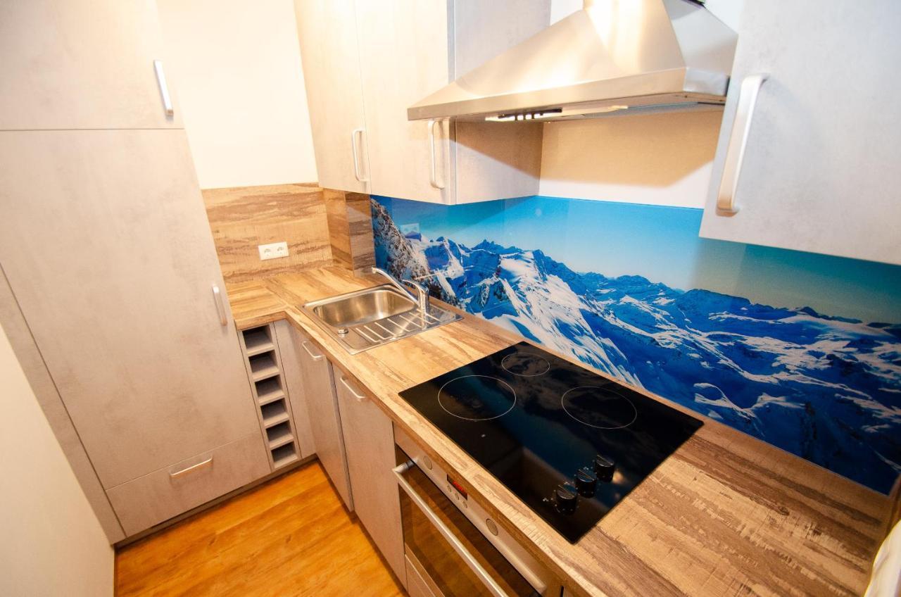 Penthouse Eightyone By All In One Apartments Kaprun Exterior photo
